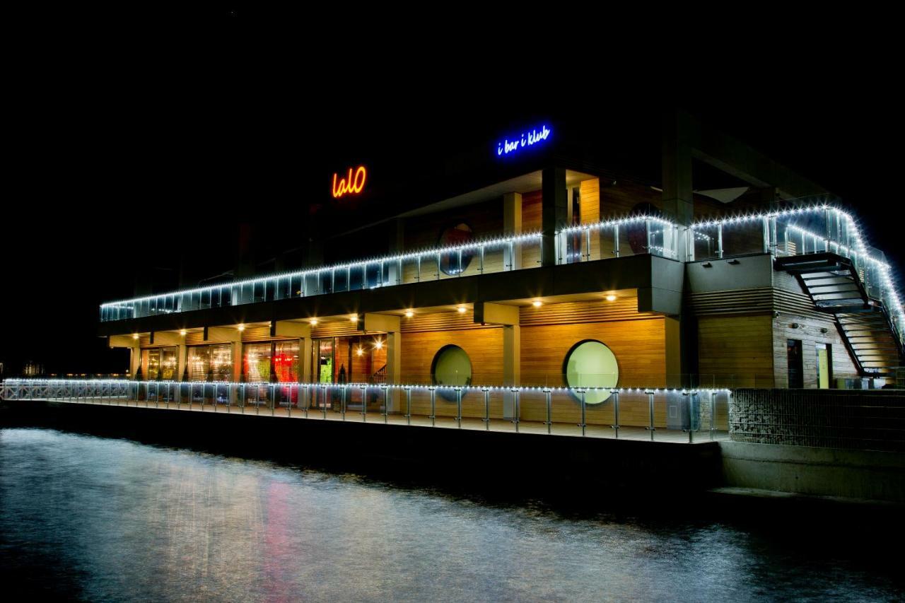 Rezydencje Willa Port Apartamenty Antinori Оструда Экстерьер фото